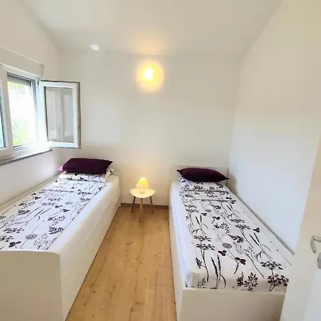 Fuer 4 Personen Ca 75 Qm In Sijana, Istrien Istrische Riviera Apartment *