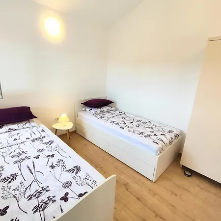 Fuer 4 Personen Ca 75 Qm In Sijana, Istrien Istrische Riviera *